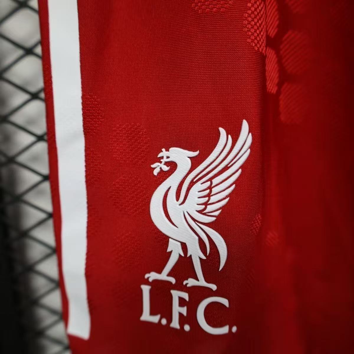 SHORT LIVERPOOL 25/26 (PLAYER VERSION)