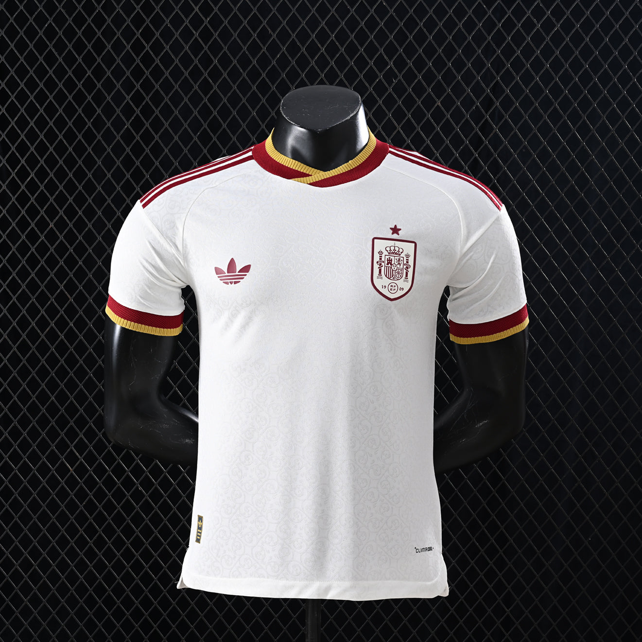 CAMISETA ESPAÑA ll 2026 HOMBRE (VERSION JUGADOR)
