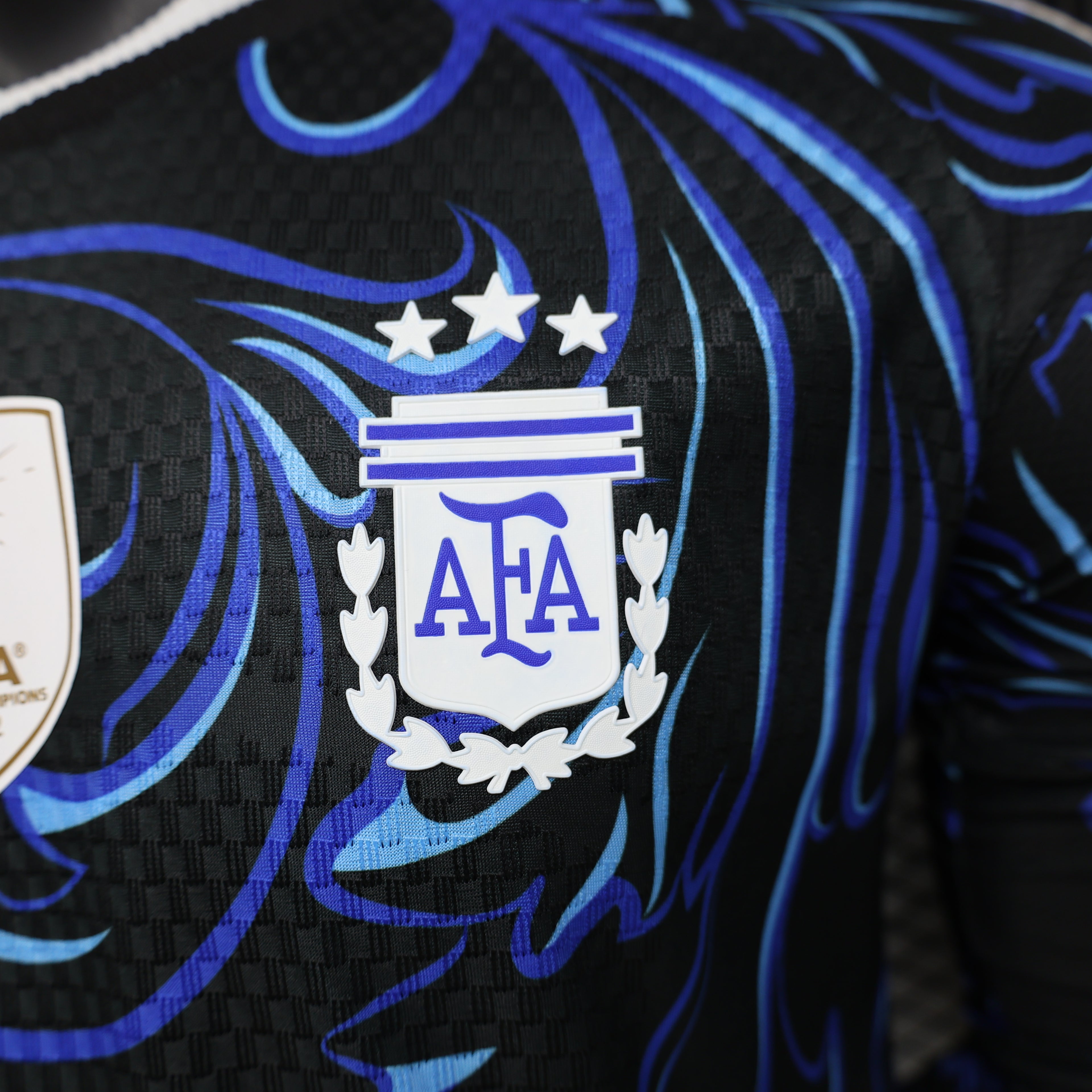 CAMISETA ARGENTINA MANGA LARGA ll MUNDIAL 2026 (VERSION JUGADOR)