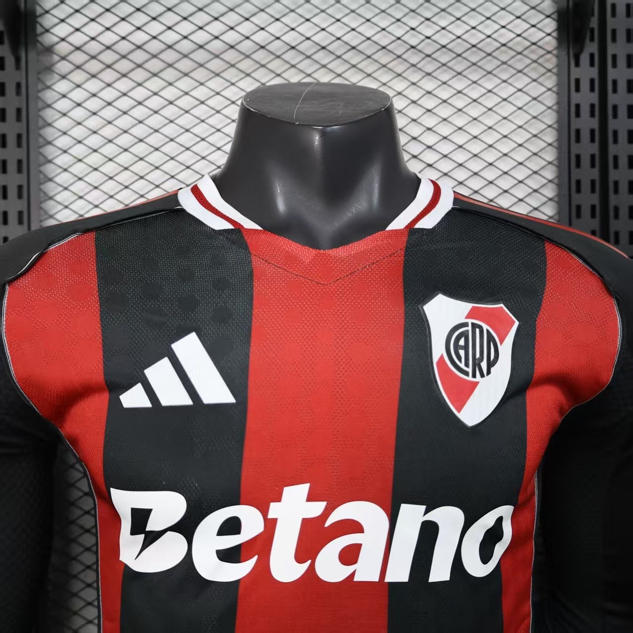 RIVER PLATE LONG-SLEEVE JERSEY 25/26 (PLAYER VERSION)