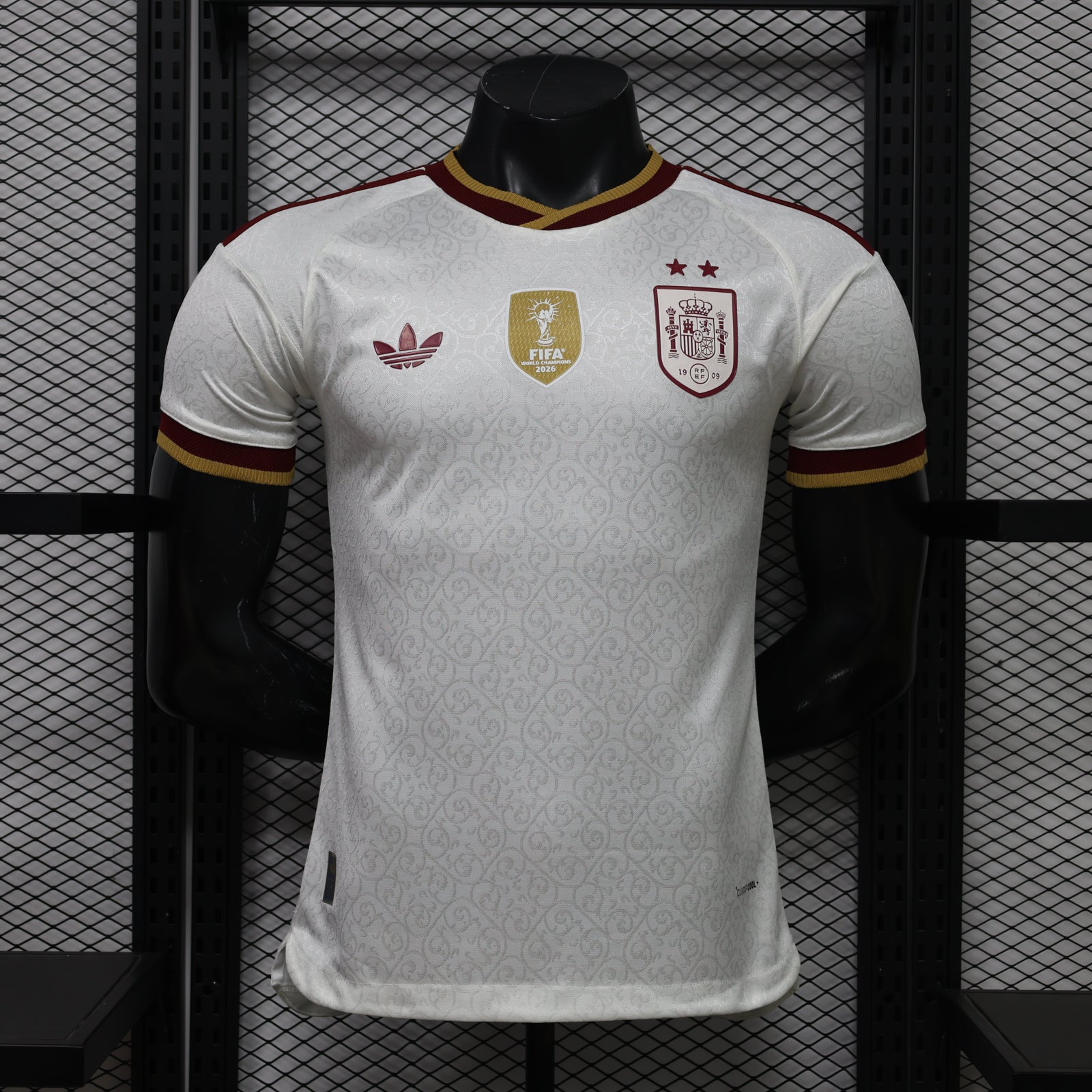 CAMISETA ESPAÑA CAMPEON DEL MUNDO CON PARCHE 2026  (VERSION JUGADOR)