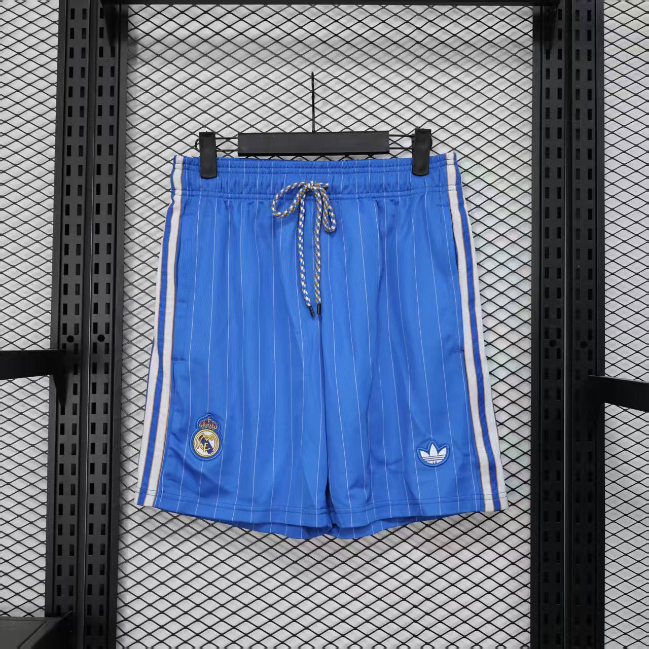 REAL MADRID 25/26 SHORTS (PLAYER VERSION)