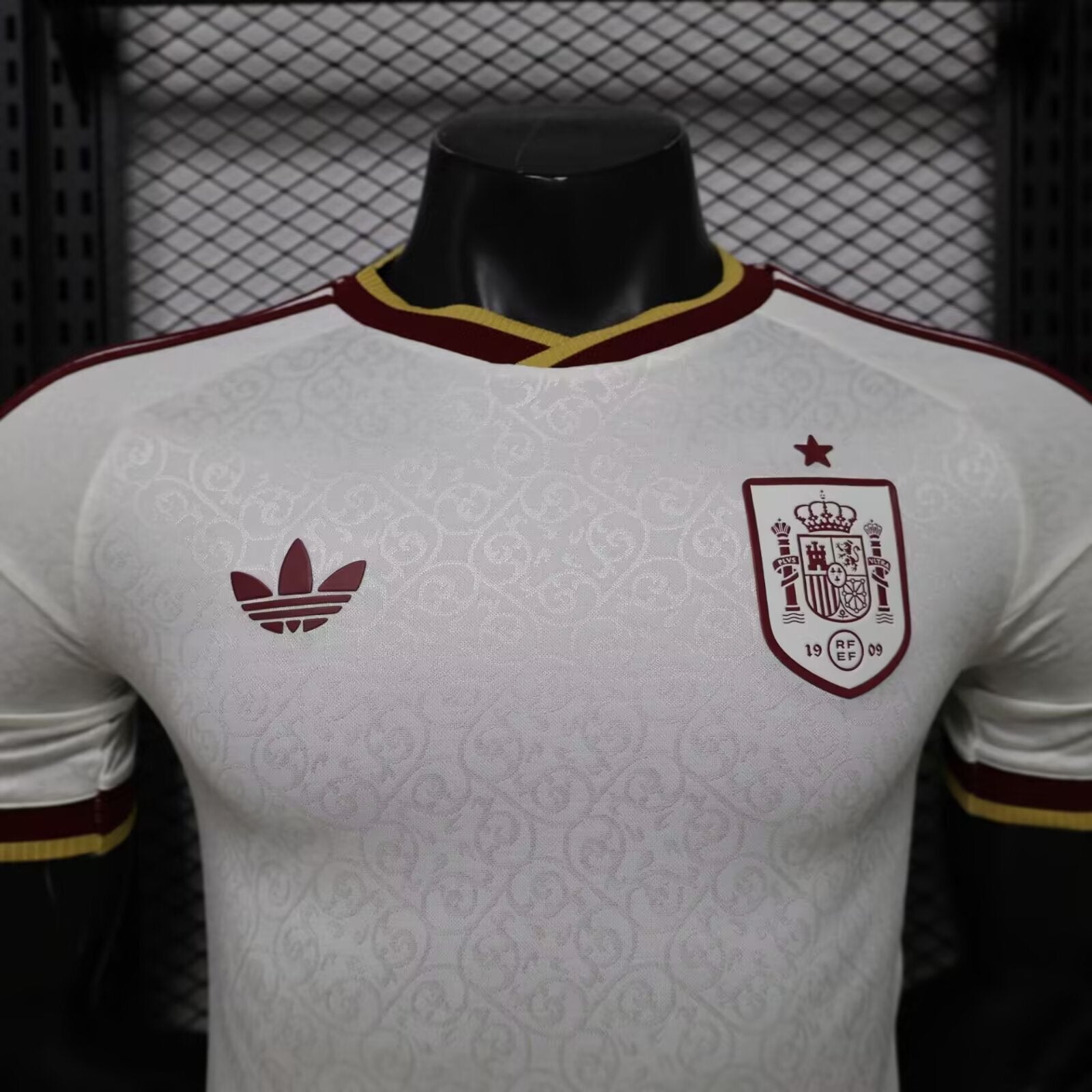 SPAIN AWAY JERSEY 2026 MEN'S (PLAYER VERSION)