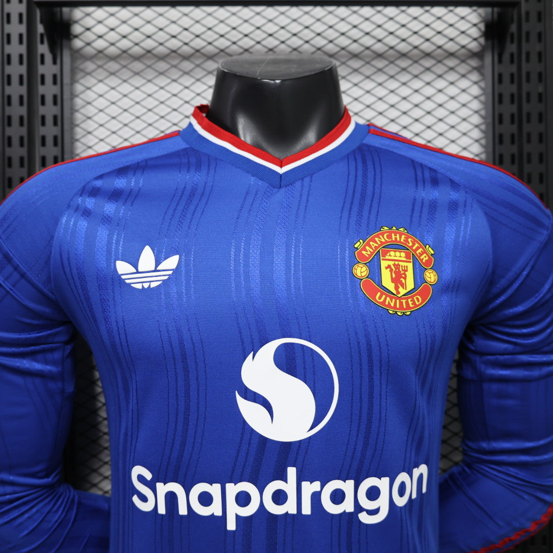 CAMISETA MANCHESTER UNITED MANGA LARGA ll 26/27 (VERSION JUGADOR)