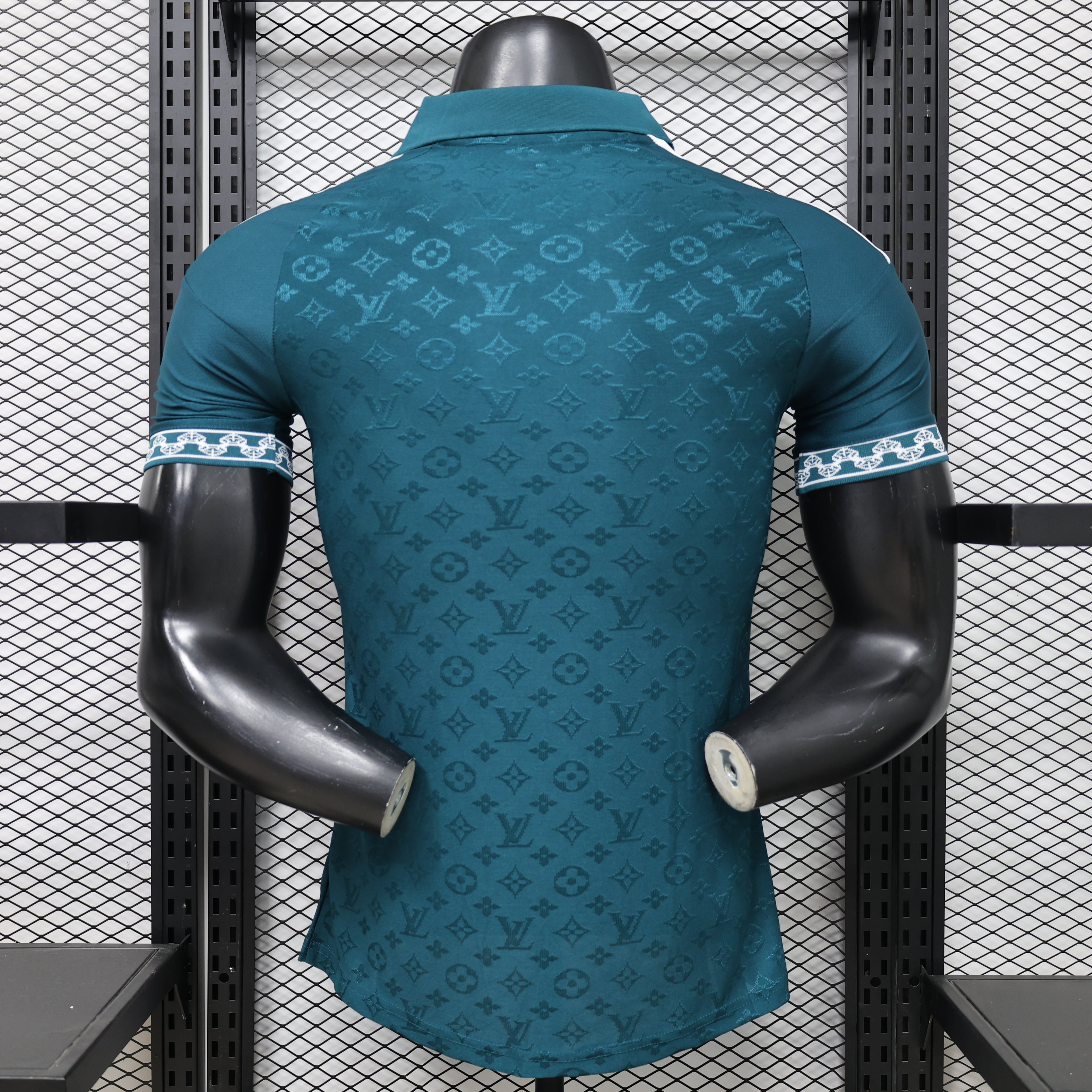 CAMISETA REAL MADRID EDICION ESPECIAL ll  (VERSION JUGADOR)