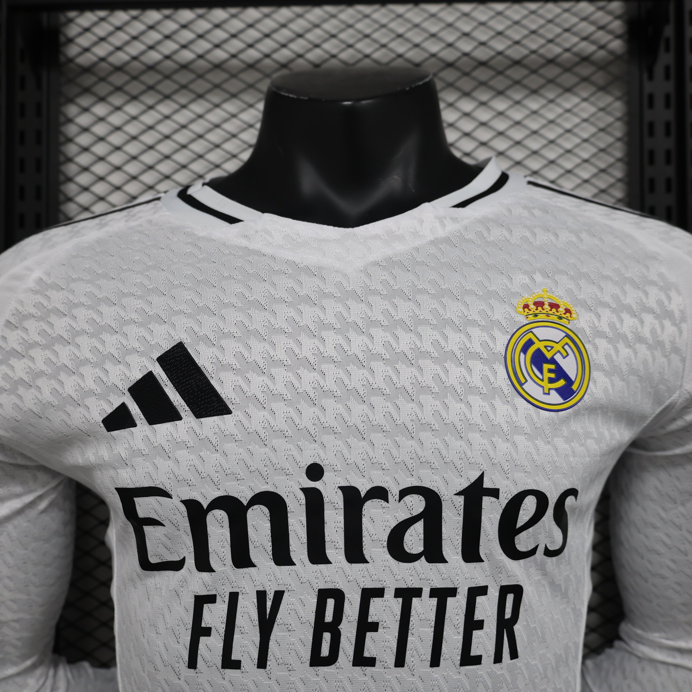 CAMISETA REAL MADRID MANGA LARGA ll 25/26 (VERSION JUGADOR)